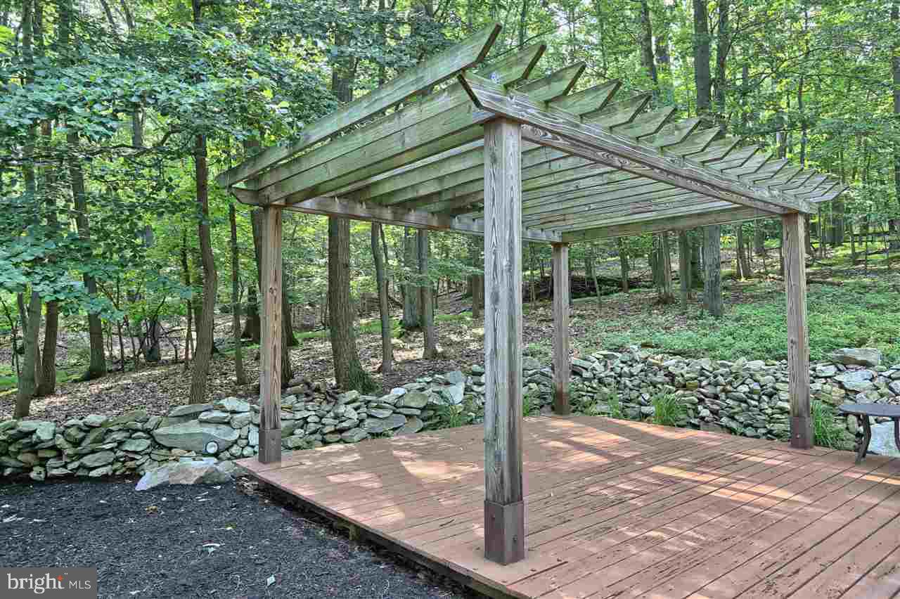 1239 Kuhn Road Boiling Springs, PA 17007 - Photo 9 of 34 Gallery Image 9