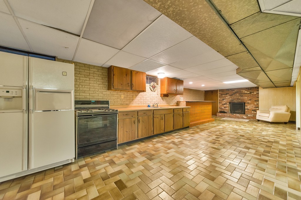 141 Blueberry Hill Road Longmeadow, MA 01106 - Photo 27 of 30 Gallery Image 27
