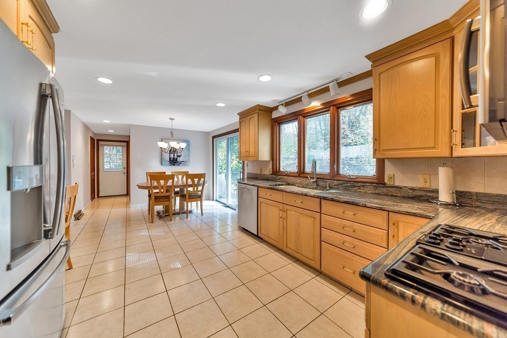 141 Blueberry Hill Road Longmeadow, MA 01106 - Photo 8 of 30 Gallery Image 8