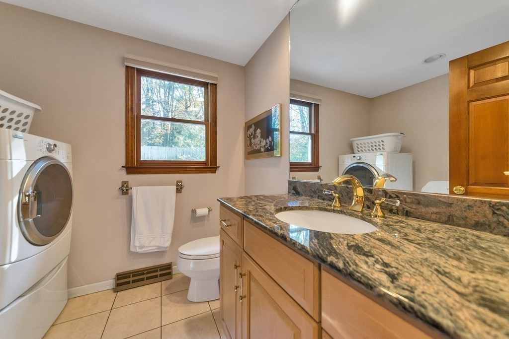 141 Blueberry Hill Road Longmeadow, MA 01106 - Photo 10 of 30 Gallery Image 10