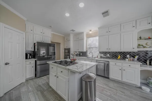 $490,000 | 3119 Scenic Elm Street, Houston, TX 77059