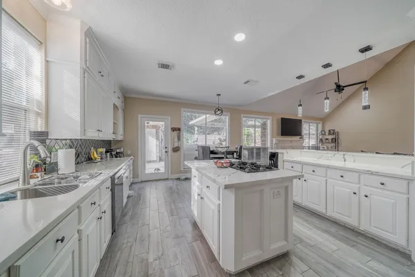 $490,000 | 3119 Scenic Elm Street, Houston, TX 77059