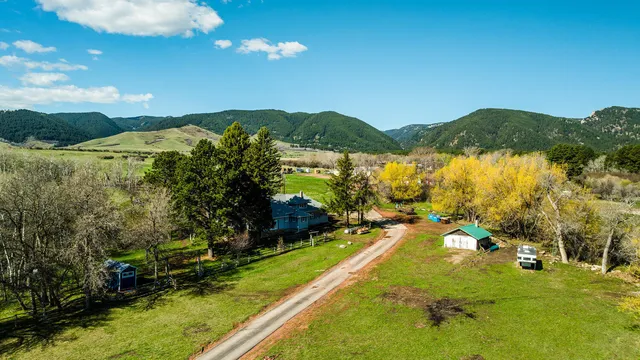 $1,400,000 | 48 Wagon Box Road, Story, WY 82842