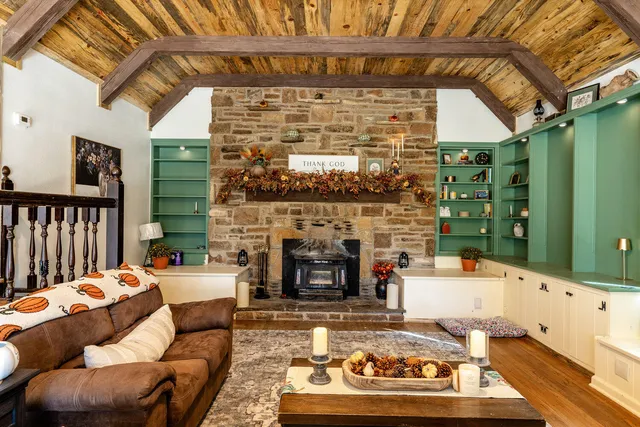 $1,400,000 | 48 Wagon Box Road, Story, WY 82842