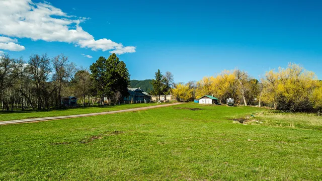 $1,400,000 | 48 Wagon Box Road, Story, WY 82842