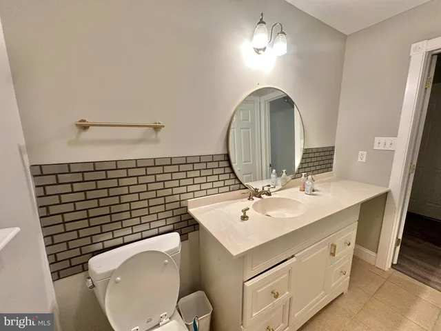 $3,200 | 9 Beechwood Lane, Unit A, Burlington, NJ 08016