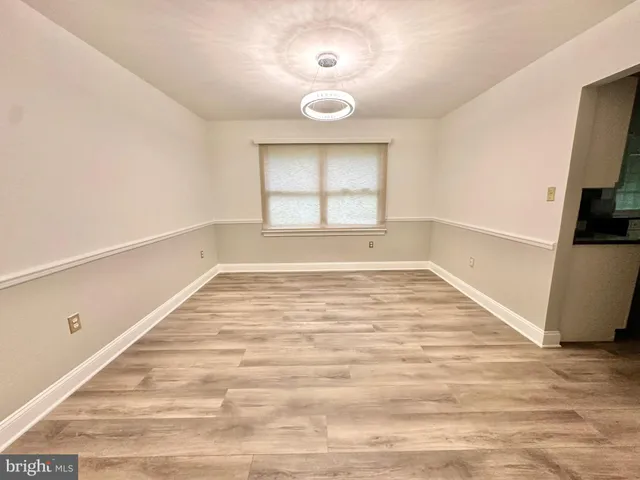 $3,200 | 9 Beechwood Lane, Unit A, Burlington, NJ 08016