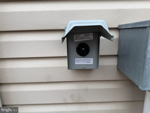 $3,200 | 9 Beechwood Lane, Unit A, Burlington, NJ 08016