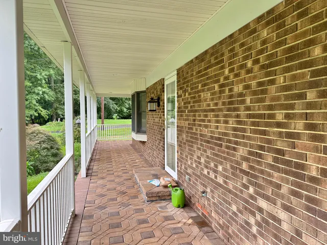 $3,200 | 9 Beechwood Lane, Unit A, Burlington, NJ 08016