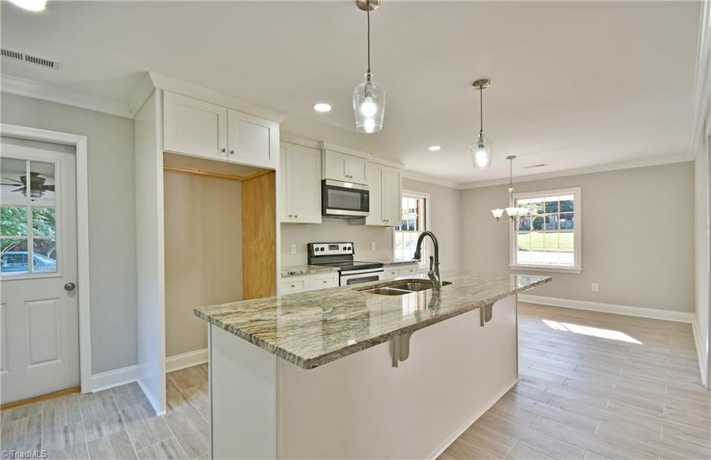 2713 Tudor Road Winston-Salem, NC 27106 - Photo 2 of 23 Gallery Image 2