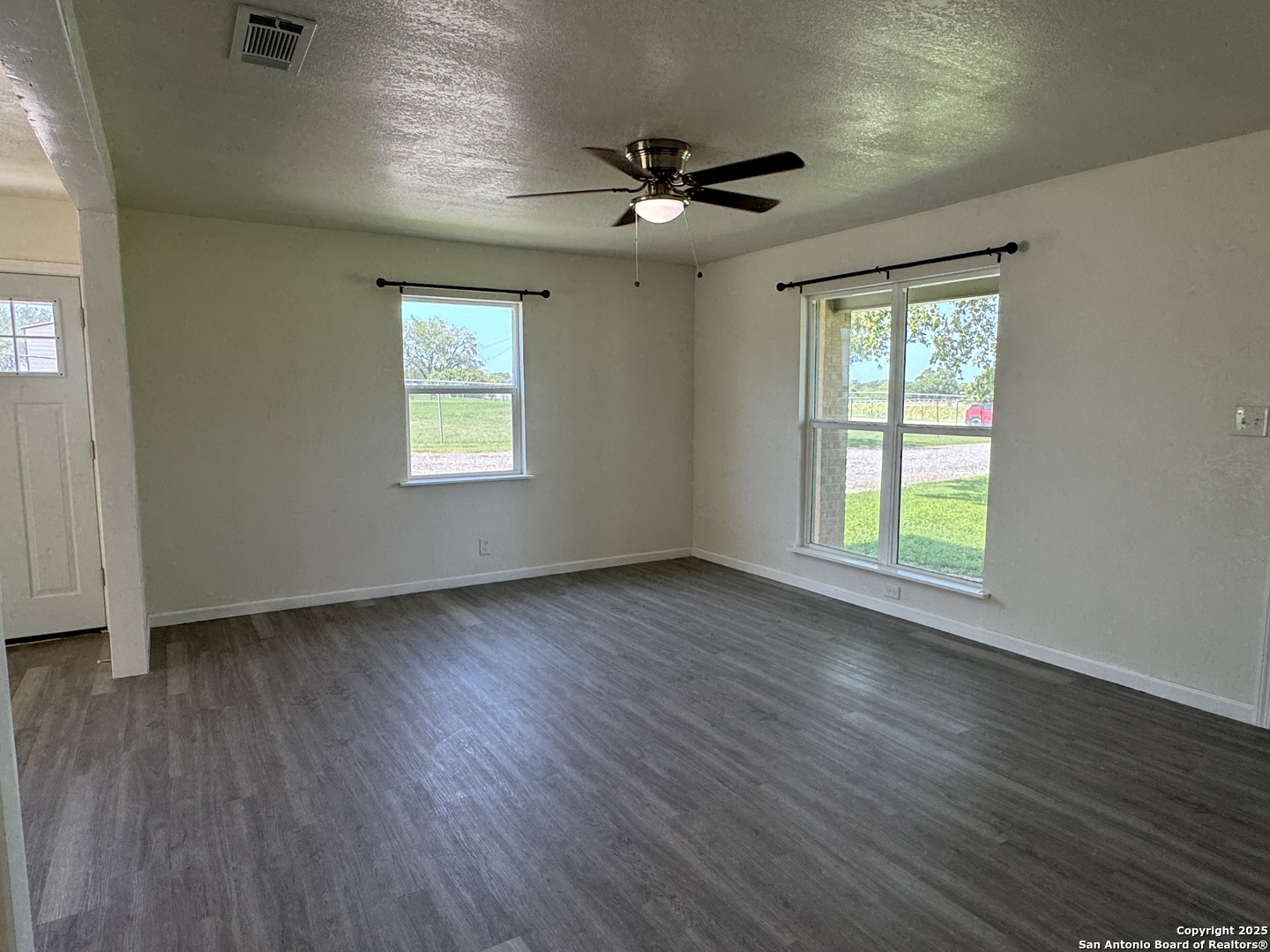 74 McCoy Lane Lytle, TX 78052 - Photo 8 of 17