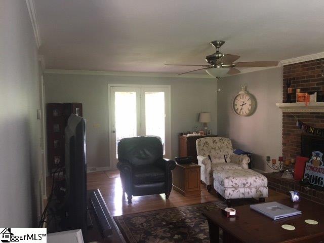 212 Roberts Farm Road Simpsonville, SC 29681 - Photo 4 of 15 Gallery Image 4