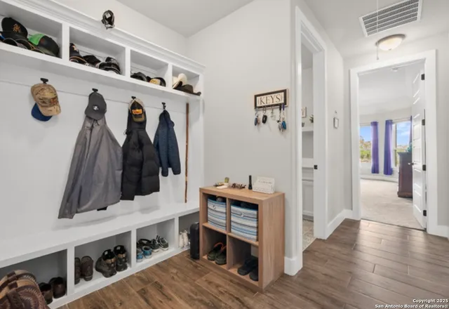 $3,800 | 451 Stone Loop, Castroville, TX 78009