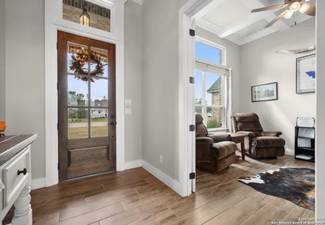 $3,800 | 451 Stone Loop, Castroville, TX 78009