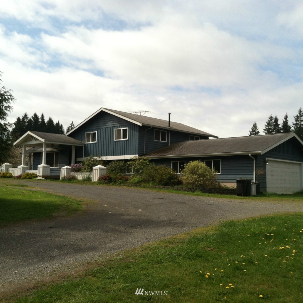 6778 Holst Road Clinton, WA 98236 - Photo 1 of 22 Gallery Image 1