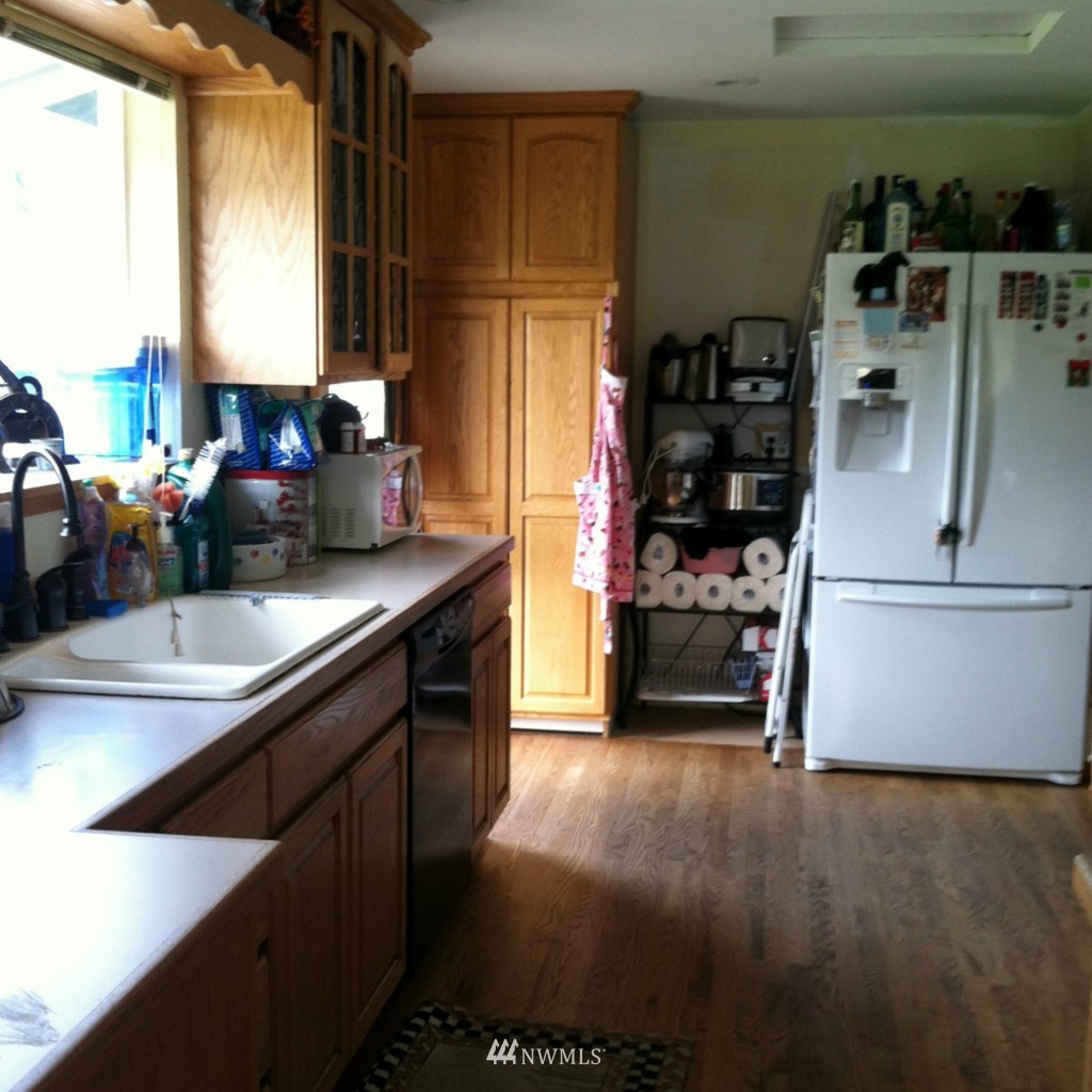 6778 Holst Road Clinton, WA 98236 - Photo 13 of 22 Gallery Image 13