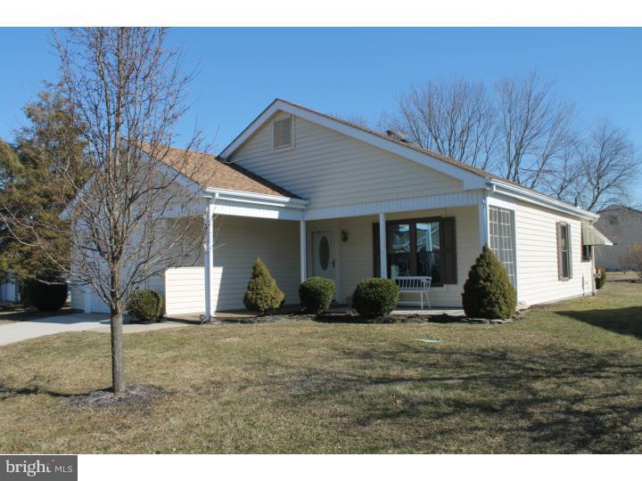 31 Windsor Road Southampton, NJ 08088 - Photo 2 of 22 Exterior Front