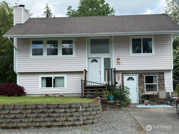 $499,999 | 11407 240th Ave Court East, Buckley, WA 98321