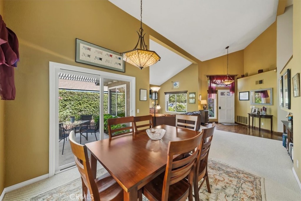 16701 Lake Knoll Parkway Riverside, CA 92503 - Photo 7 of 35