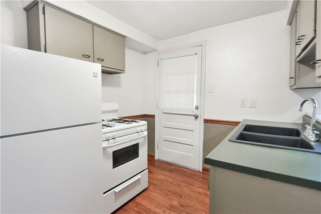 336 B Moon Clinton Road Coraopolis, PA 15108 - Photo 5 of 11