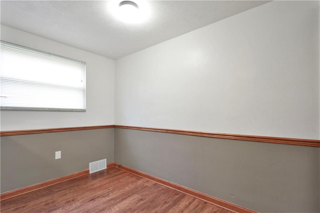 336 B Moon Clinton Road Coraopolis, PA 15108 - Photo 6 of 11
