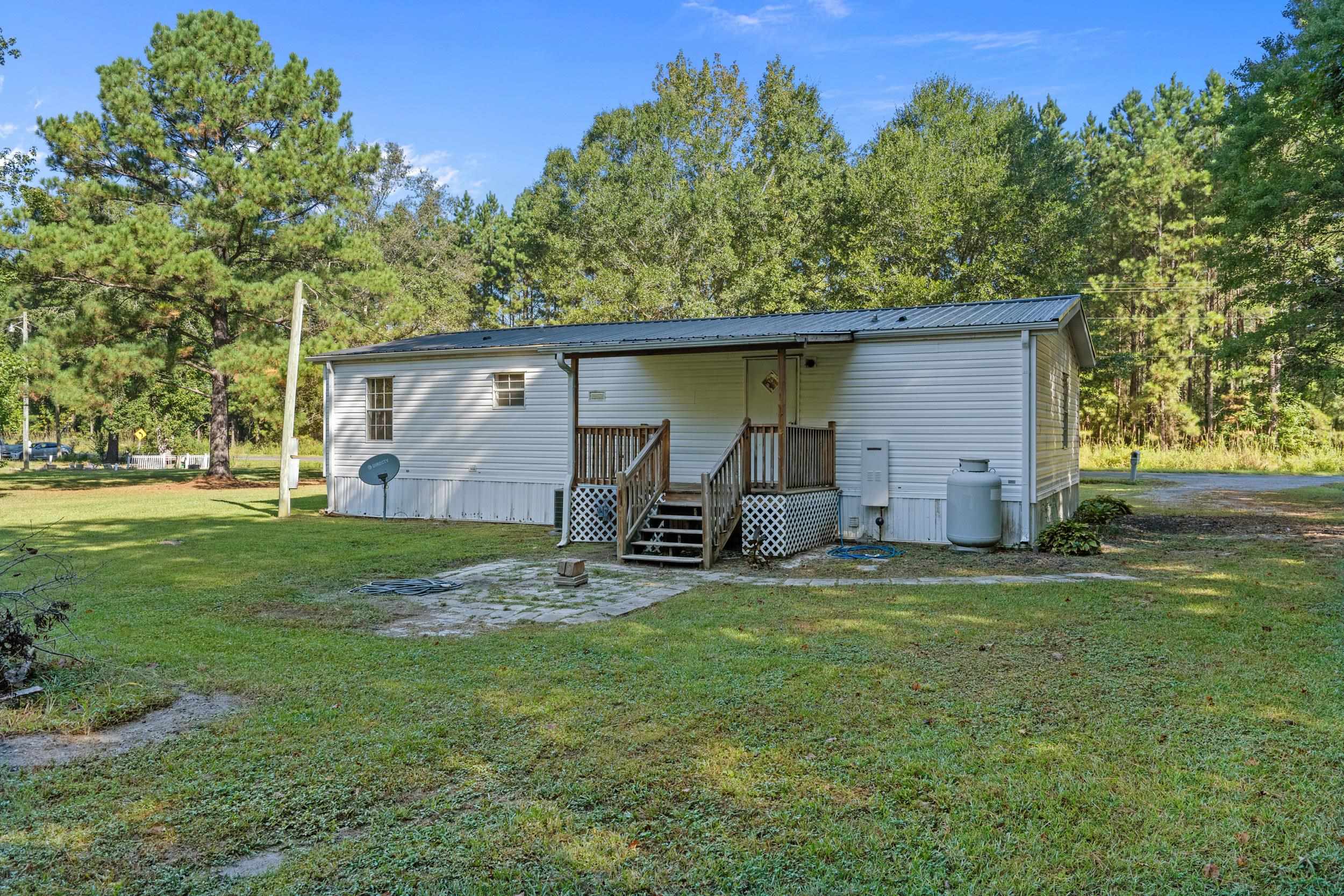 1727 Mineral Springs Road Conway, SC 29527 - Photo 16 of 24