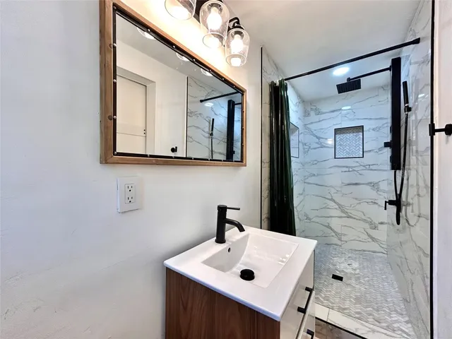 $2,400 | 2309 Devonshire Drive, Unit A/B, Austin, TX 78723