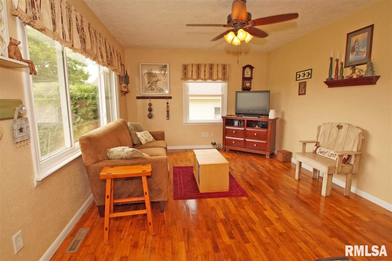 2203 North Ellory Road Peoria, IL 61604 - Photo 13 of 28 Gallery Image 13