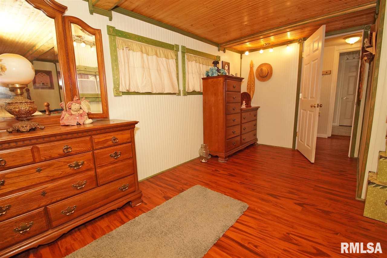 2203 North Ellory Road Peoria, IL 61604 - Photo 17 of 28 Gallery Image 17