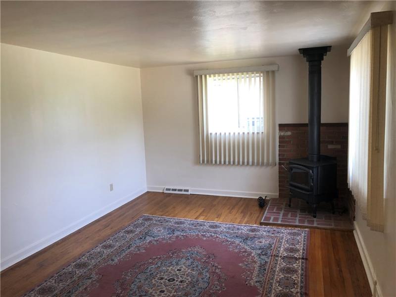 5017 Glenhurst Road Pittsburgh, PA 15207 - Photo 3 of 20 Gallery Image 3