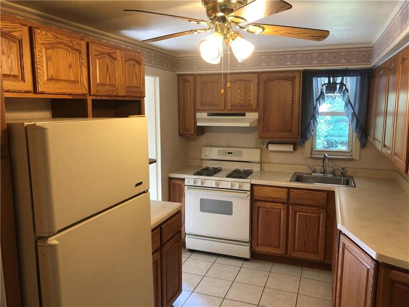 5017 Glenhurst Road Pittsburgh, PA 15207 - Photo 4 of 20 Gallery Image 4