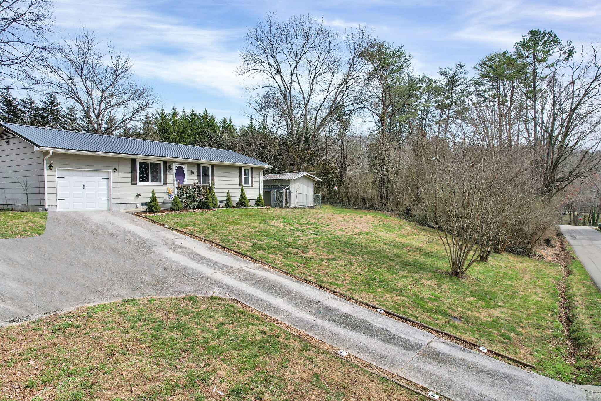 3512 Harris Road Knoxville, TN 37924 - Photo 3 of 37 2-web-or-mls-DJI_0428