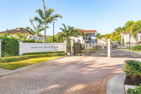 $775,000 | 1865 Highland Grove Drive, Delray Beach, FL 33445