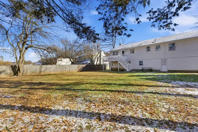 $499,999 | 8 Cherryfield Drive, West Hartford, CT 06107