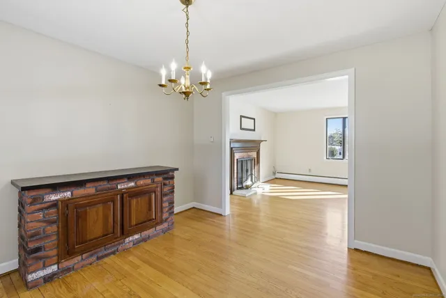 $499,999 | 8 Cherryfield Drive, West Hartford, CT 06107