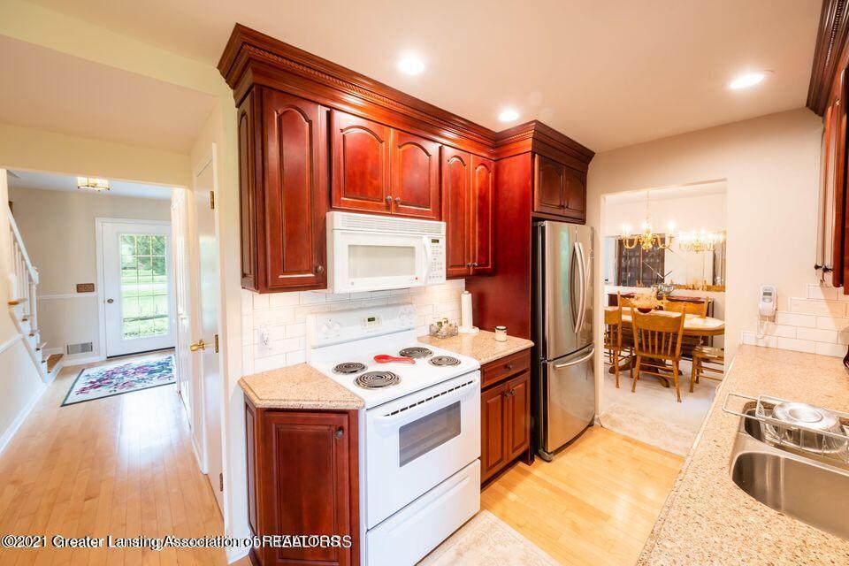 5849 Green Road Haslett, MI 48840 - Photo 11 of 48 12