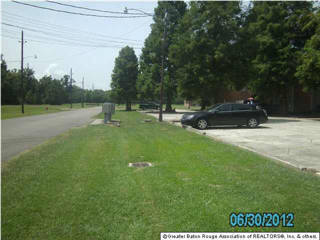 2811 South Roth Avenue, Unit 16B Gonzales, LA 70737 - Photo 12 of 13 Gallery Image 12
