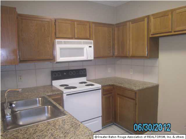 2811 South Roth Avenue, Unit 16B Gonzales, LA 70737 - Photo 4 of 13 Gallery Image 4