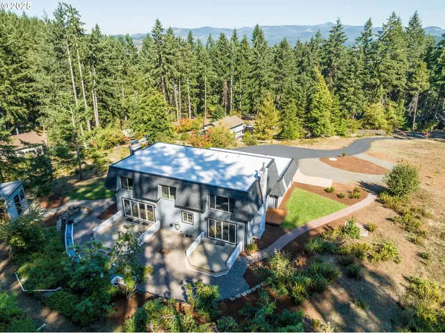 a view of a house with a outdoor space