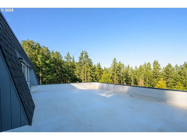 a view of a house with a outdoor space