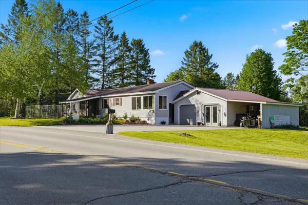 $333,000 | 2657 Union Street, Hermon, ME 04401