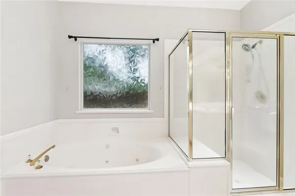 $3,800 | 1306 Woodmere Drive, Mandeville, LA 70471