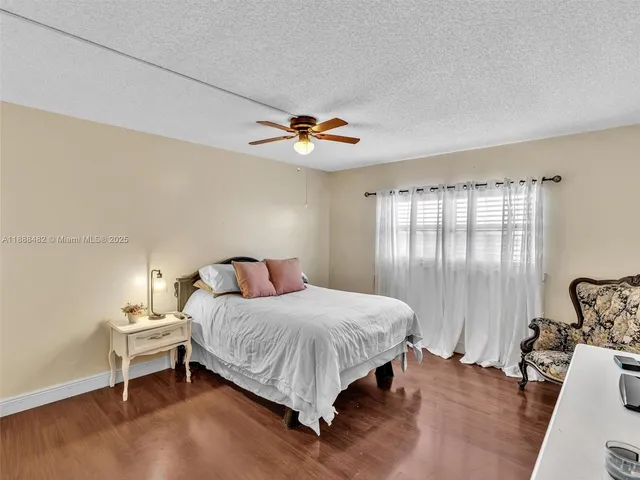 $259,000 | 800 Northeast 195th Street, Unit 716, Miami, FL 33179