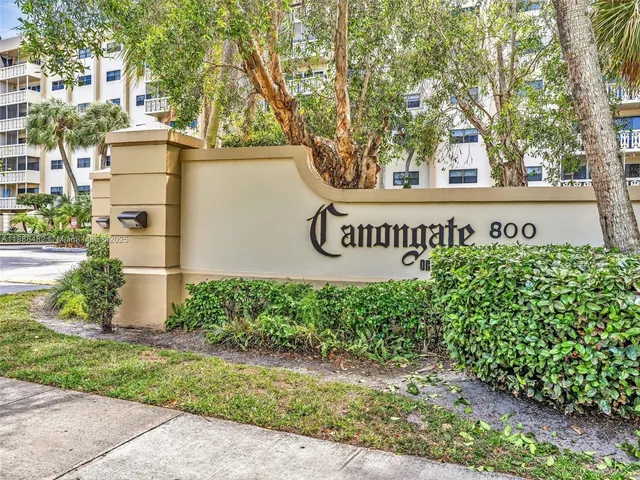 $259,000 | 800 Northeast 195th Street, Unit 716, Miami, FL 33179