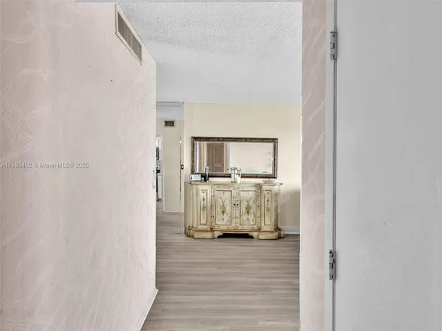 $259,000 | 800 Northeast 195th Street, Unit 716, Miami, FL 33179