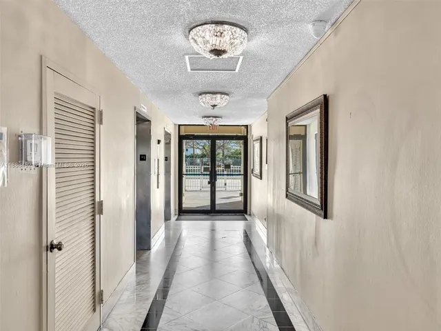 $259,000 | 800 Northeast 195th Street, Unit 716, Miami, FL 33179