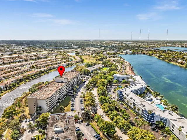 $259,000 | 800 Northeast 195th Street, Unit 716, Miami, FL 33179