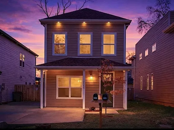 $2,850 | 2140 18th Avenue North, Nashville, TN 37208