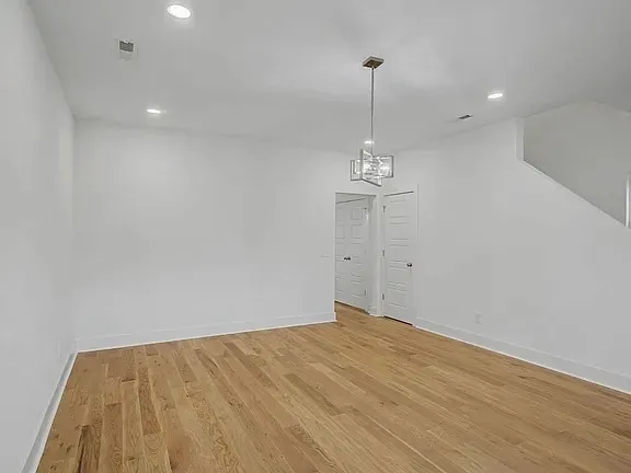 $2,850 | 2140 18th Avenue North, Nashville, TN 37208