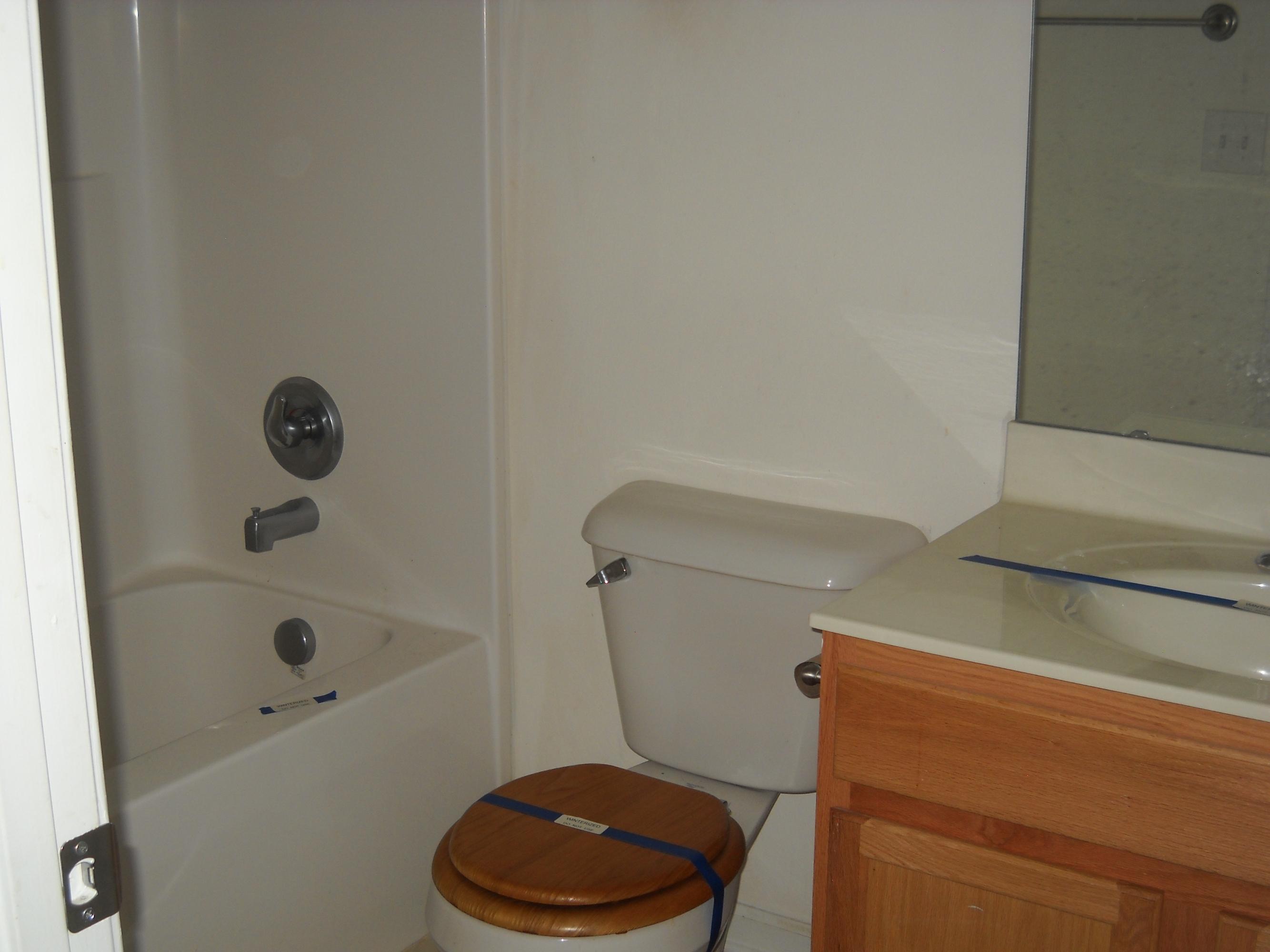 3148 Reed Road Southeast Roanoke, VA 24014 - Photo 14 of 20 a bathroom with a toilet and shower